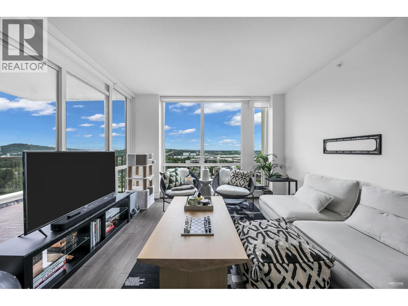 1550 Fern Street Unit 2104, North Vancouver, BC V7J 0A9