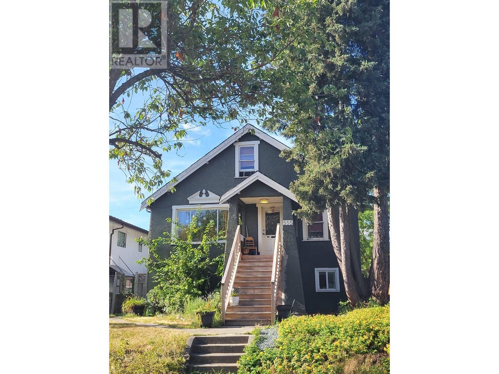 555 E 18th Ave, Vancouver, BC V5V 1G2