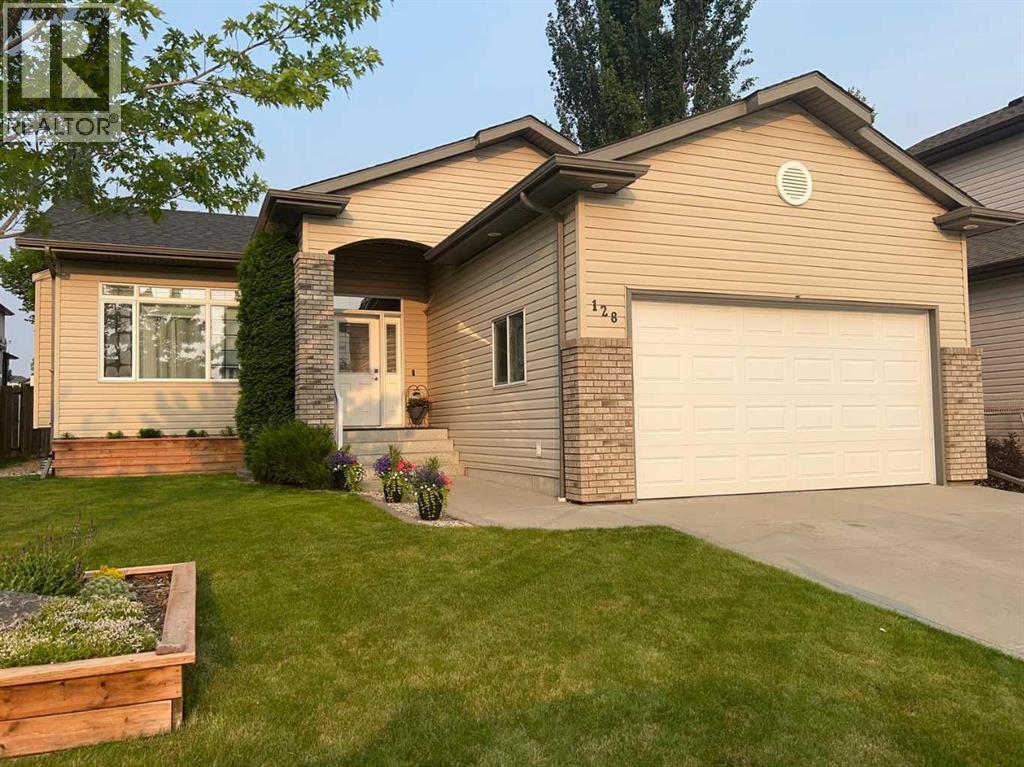 128 Ingle Close, Red Deer, AB T4R 3S2