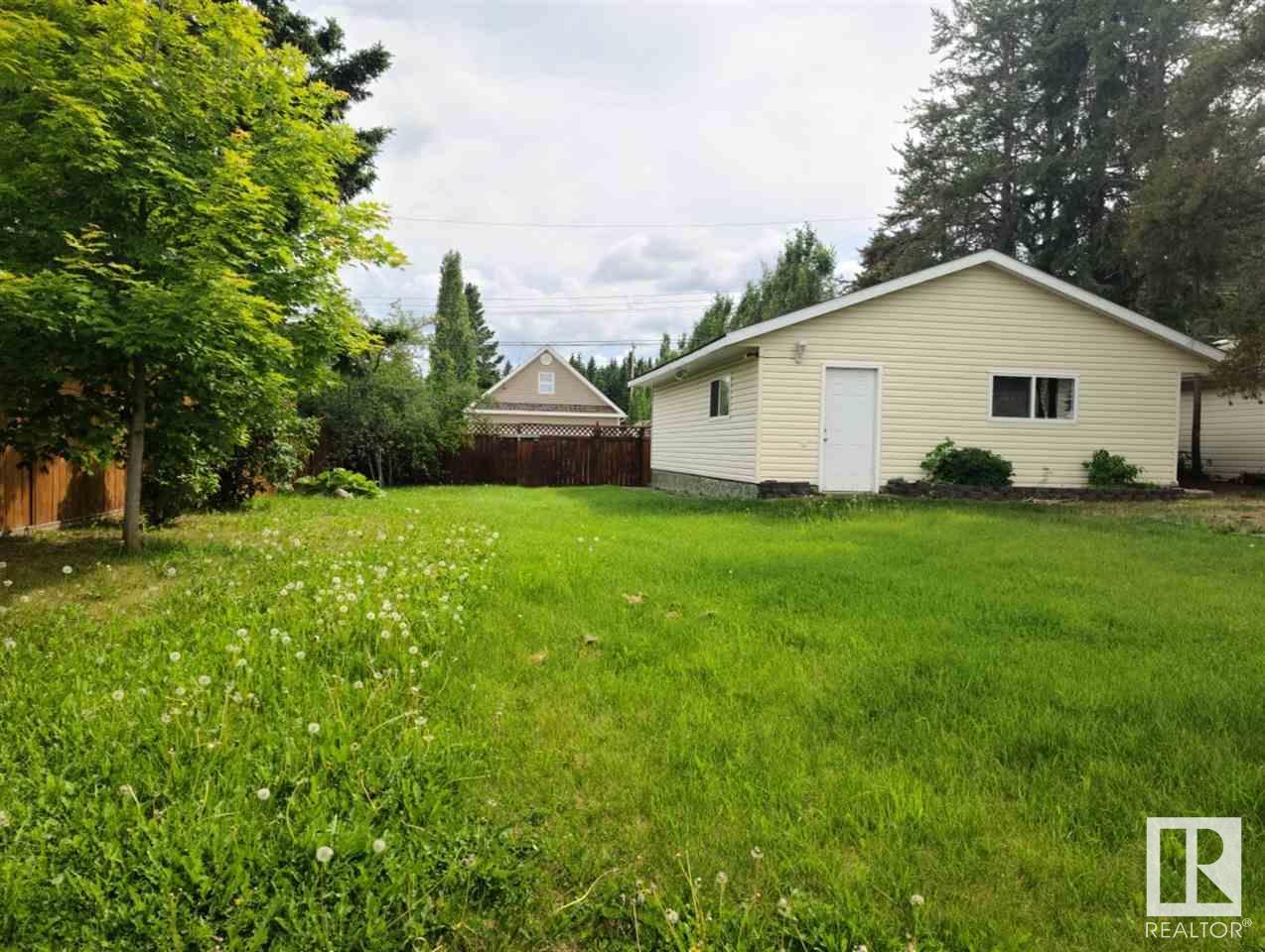 51 Av Unit 6107 #6107, Cold Lake, AB T9M 1T6