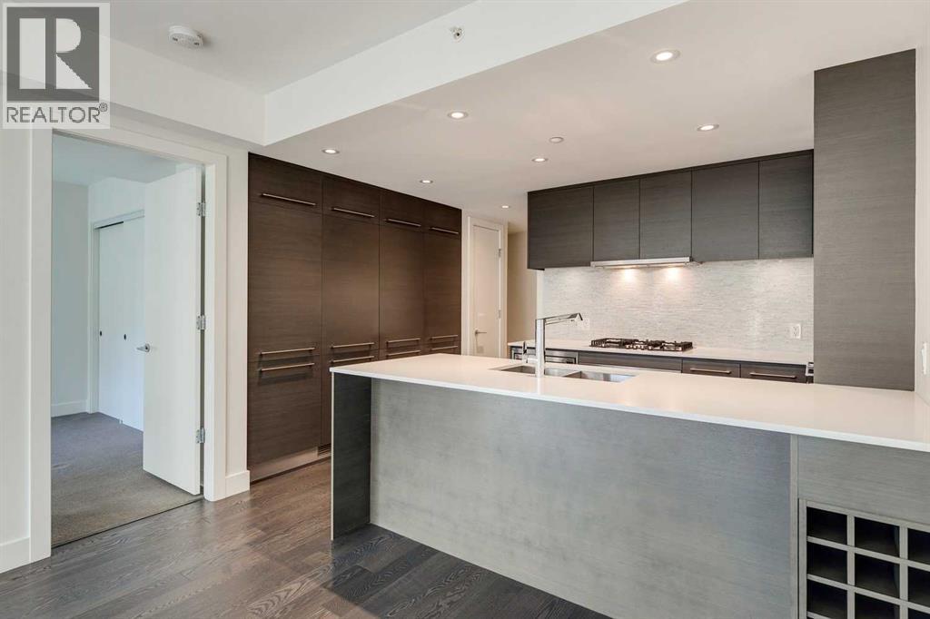 1025 5 Avenue Sw Unit 312, Calgary, AB T2P 1N4
