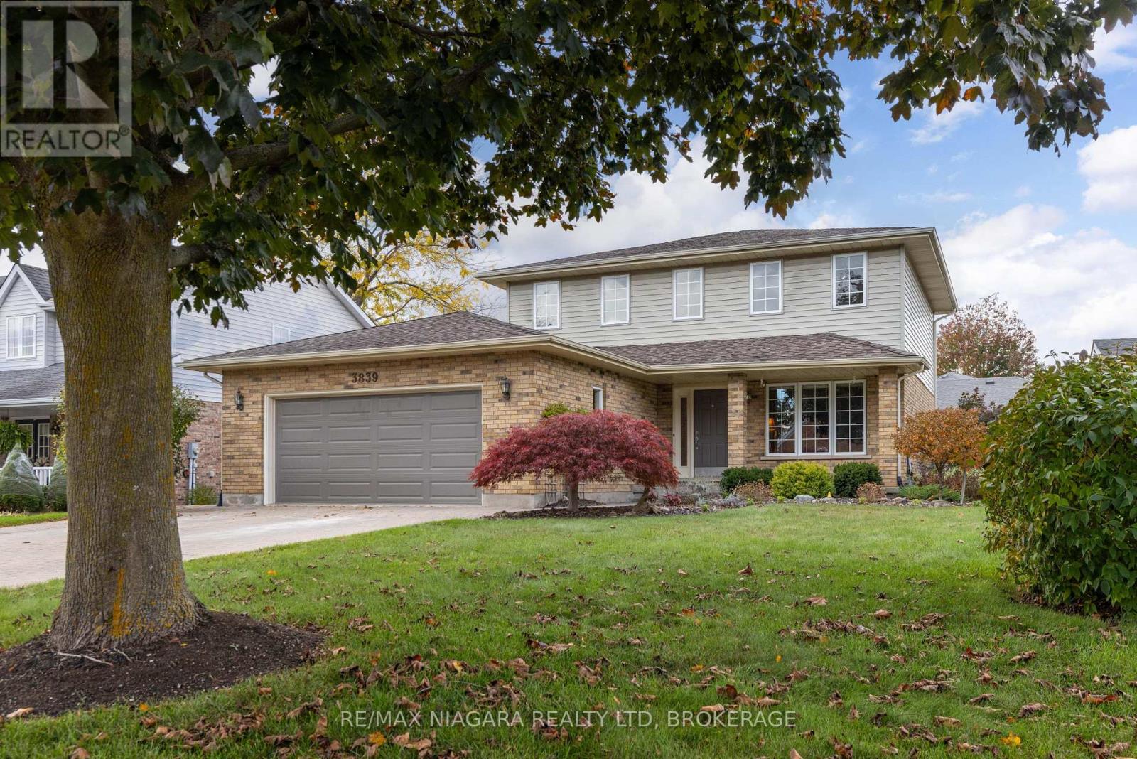 3839 Northwood Dr, Niagara Falls, ON L2H 2Y5
