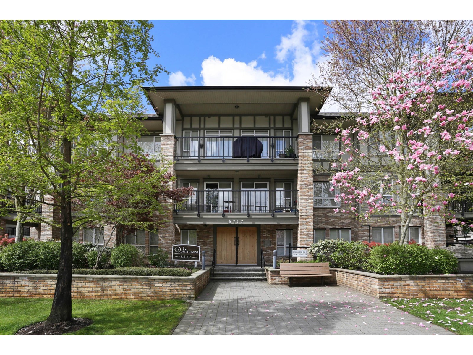 8717 160 Street Unit 304, Surrey, BC V4N 5X7