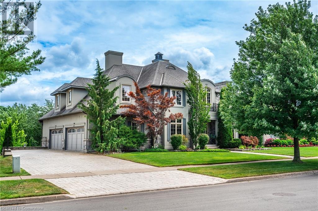 3542 Matthews Dr, Niagara Falls, ON L2H 2Z1