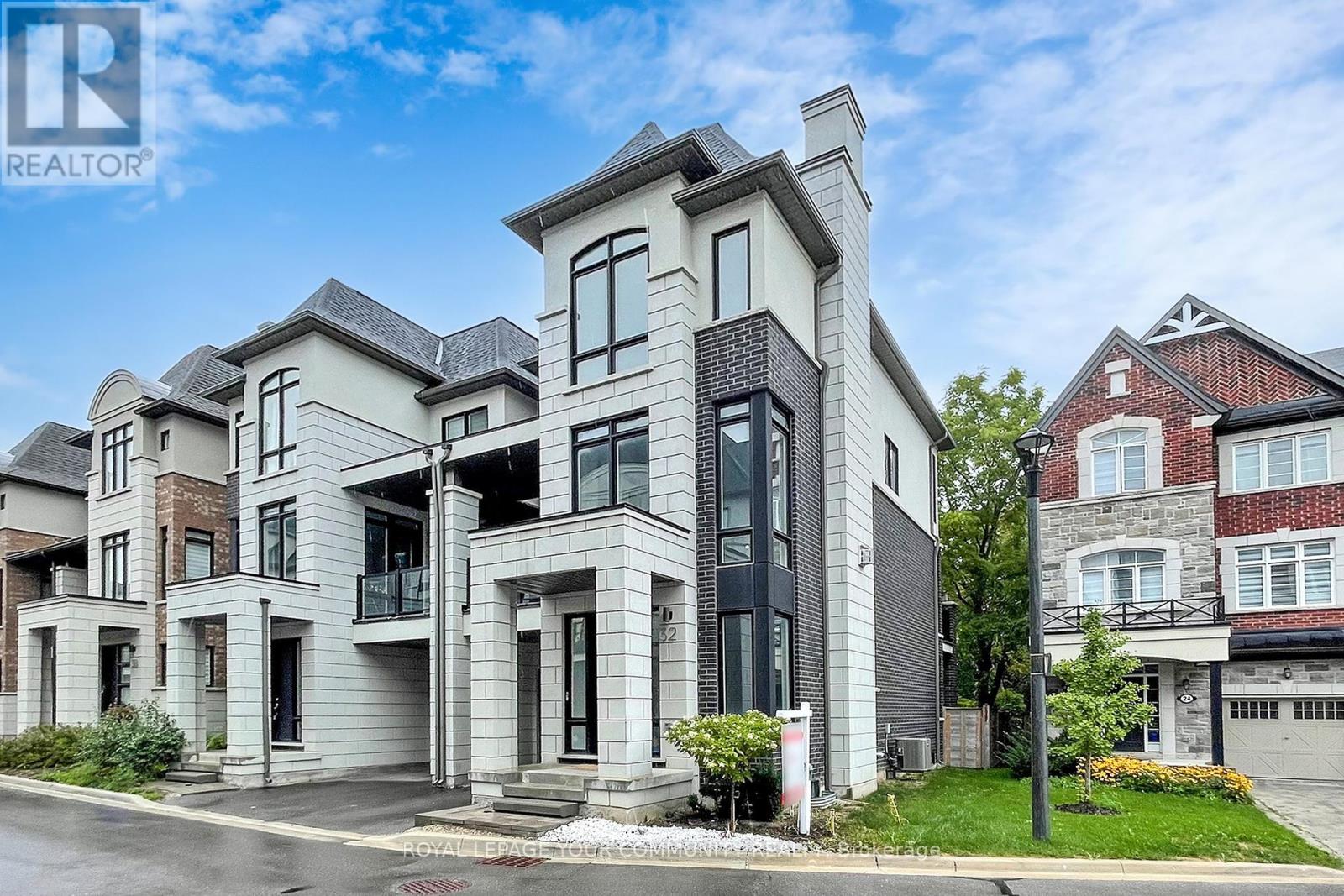 32 Globemaster Ln, Richmond Hill, ON L4E 1H4