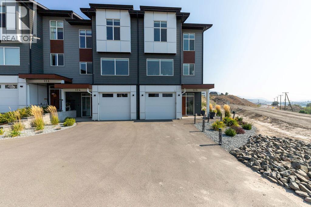 125 River Gate Dr, Kamloops, BC V2H 0E4