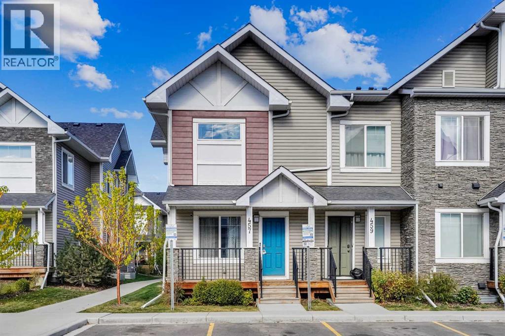 457 Canals Xing SW, Airdrie, AB T4B 3J4