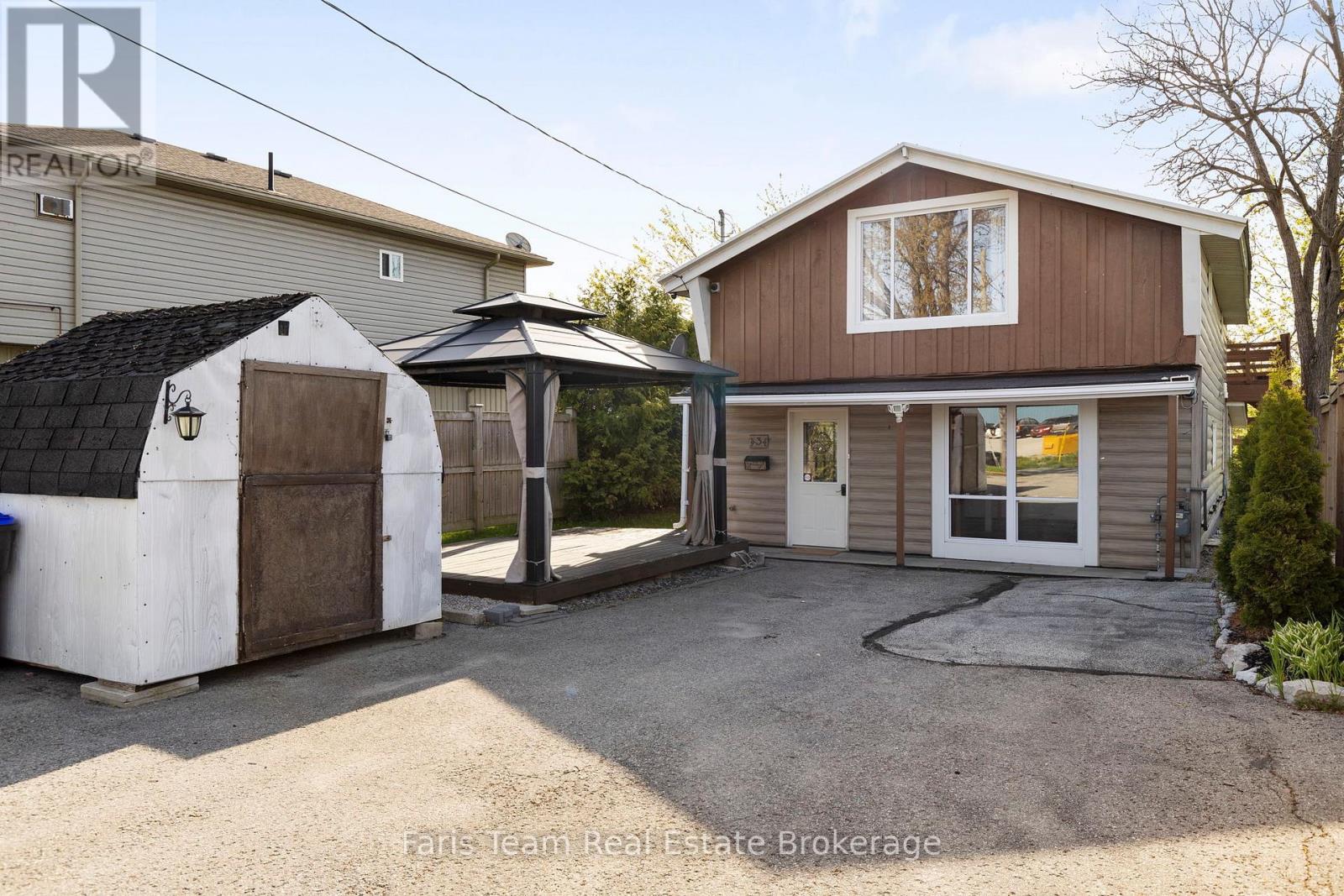 3 Courtland St, Orillia, ON L3V 1A4