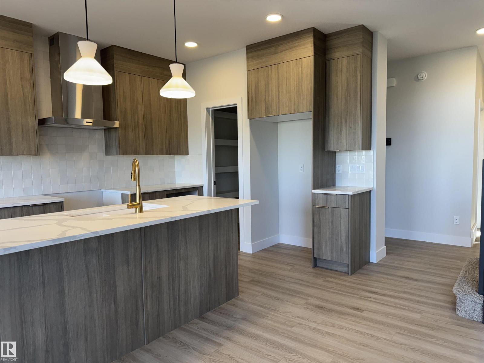 3316 Roy Brown Way NW, Edmonton, AB T5E 6Z9