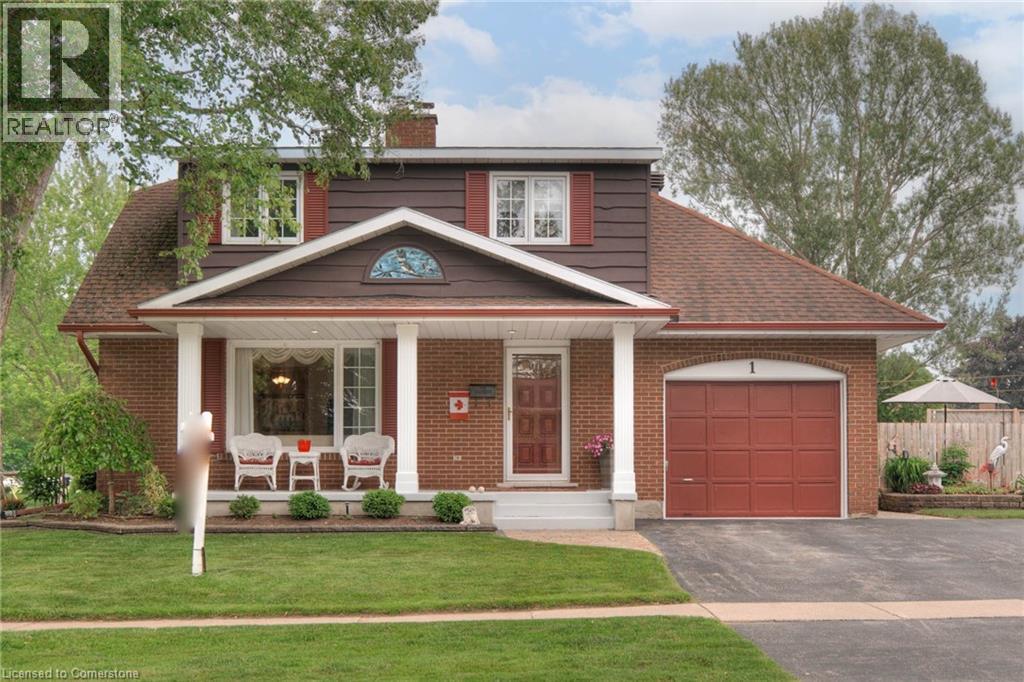 1 Kingfisher Dr, Elmira, ON N3B 3B4