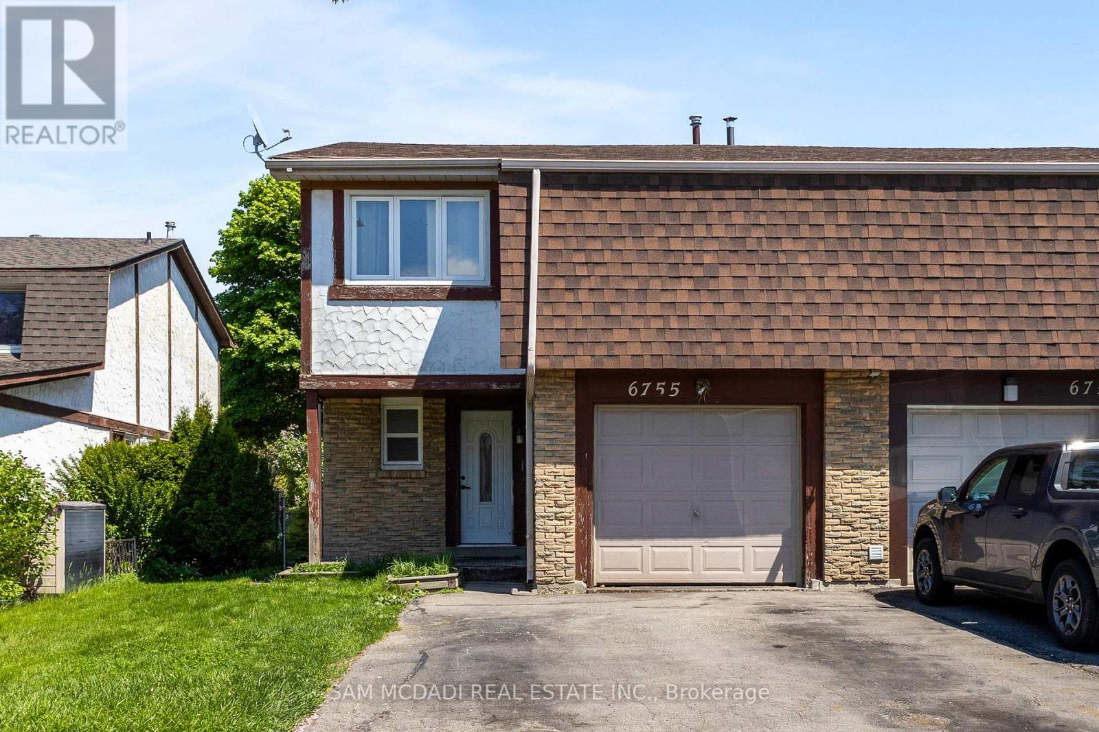 6755 Segovia Rd, Mississauga, ON L5N 1P1