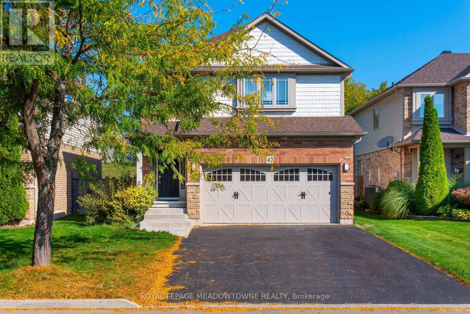47 Plum Tree Ln, Grimsby, ON L3M 5T5