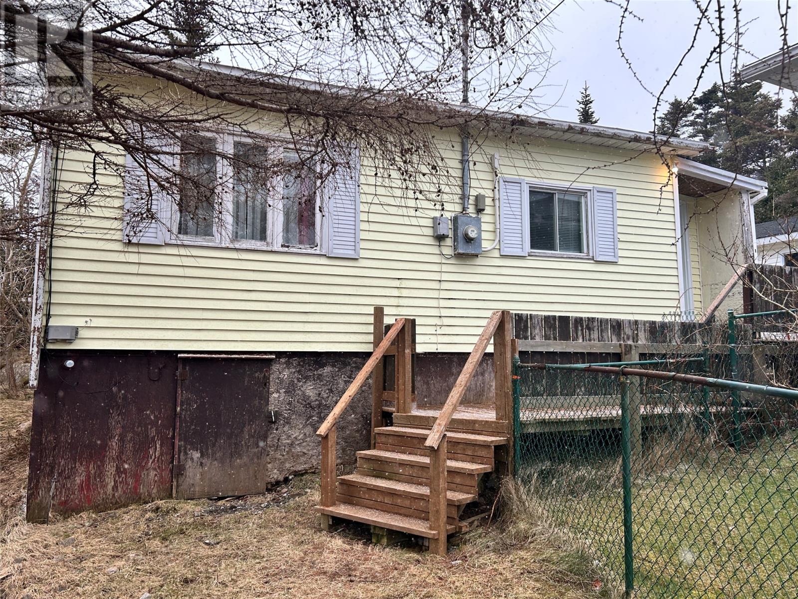 25 Sampsons Ln #a, Placentia, NL A0B 2G0