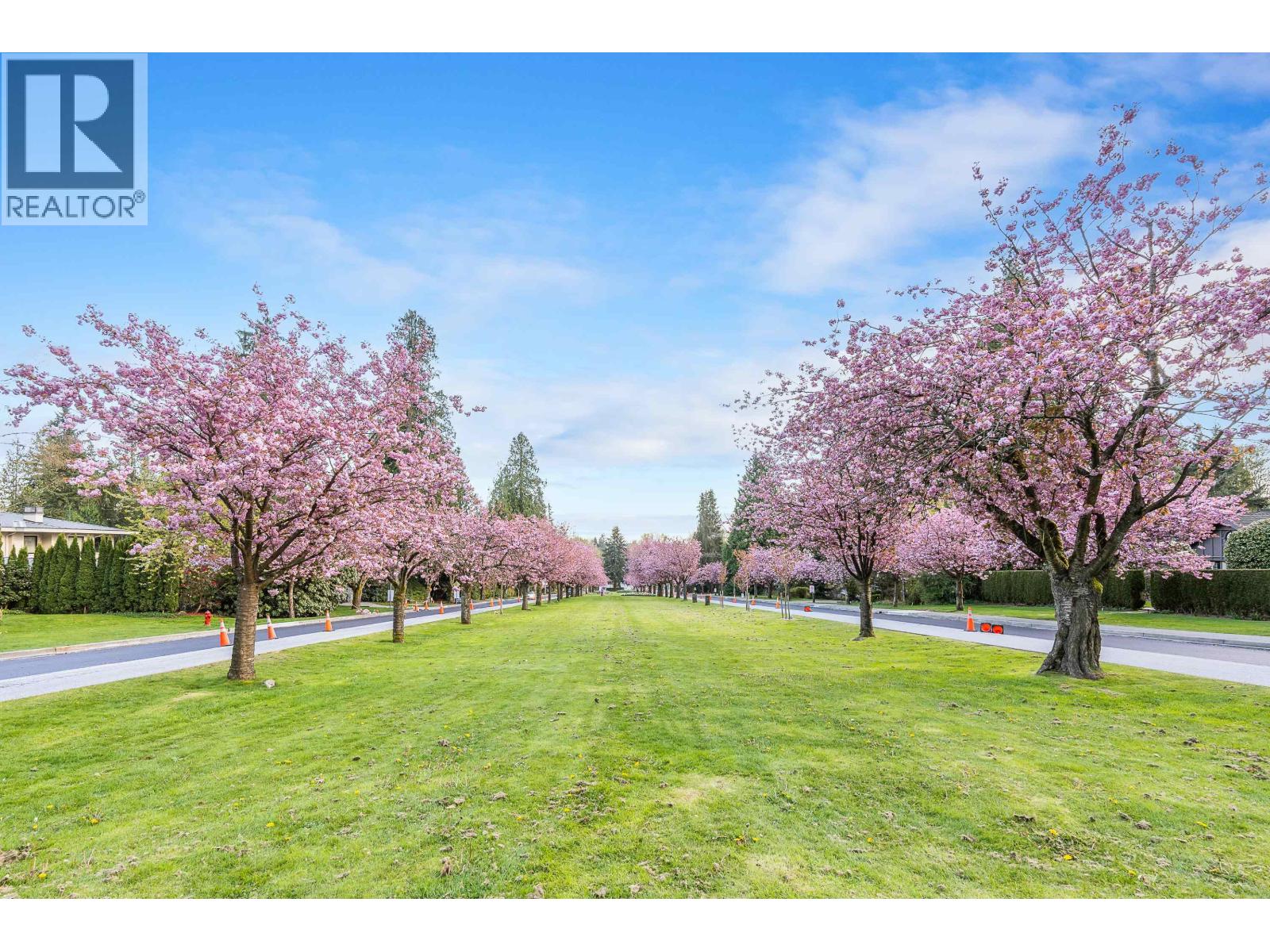 651 Kenwood Rd, West Vancouver, BC V7S 1S7