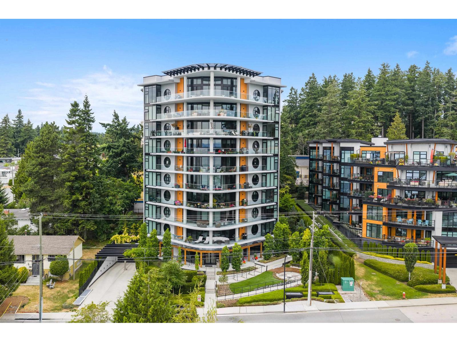 14825 Thrift Avenue Unit 602, White Rock, BC V4B 2J6