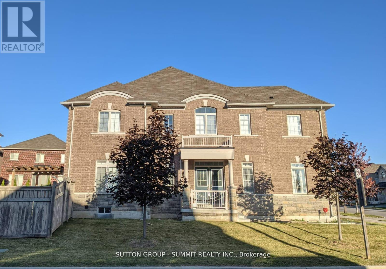 5456 Oscar Peterson Blvd, Mississauga, ON L5M 0N1