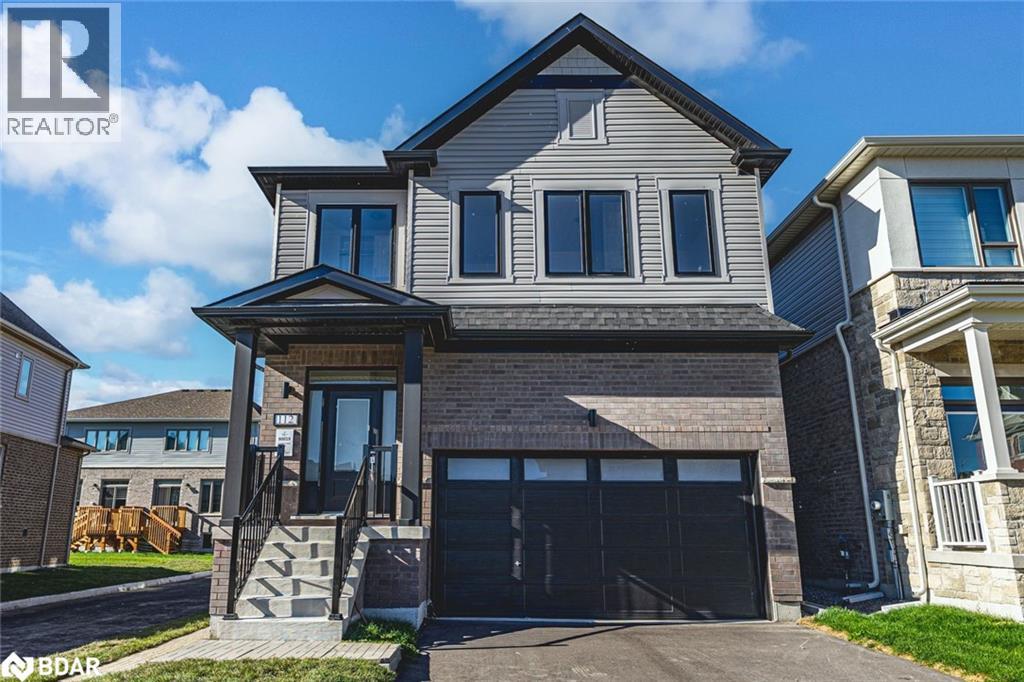 112 W Oak Trl, Barrie, ON L9J 0L1