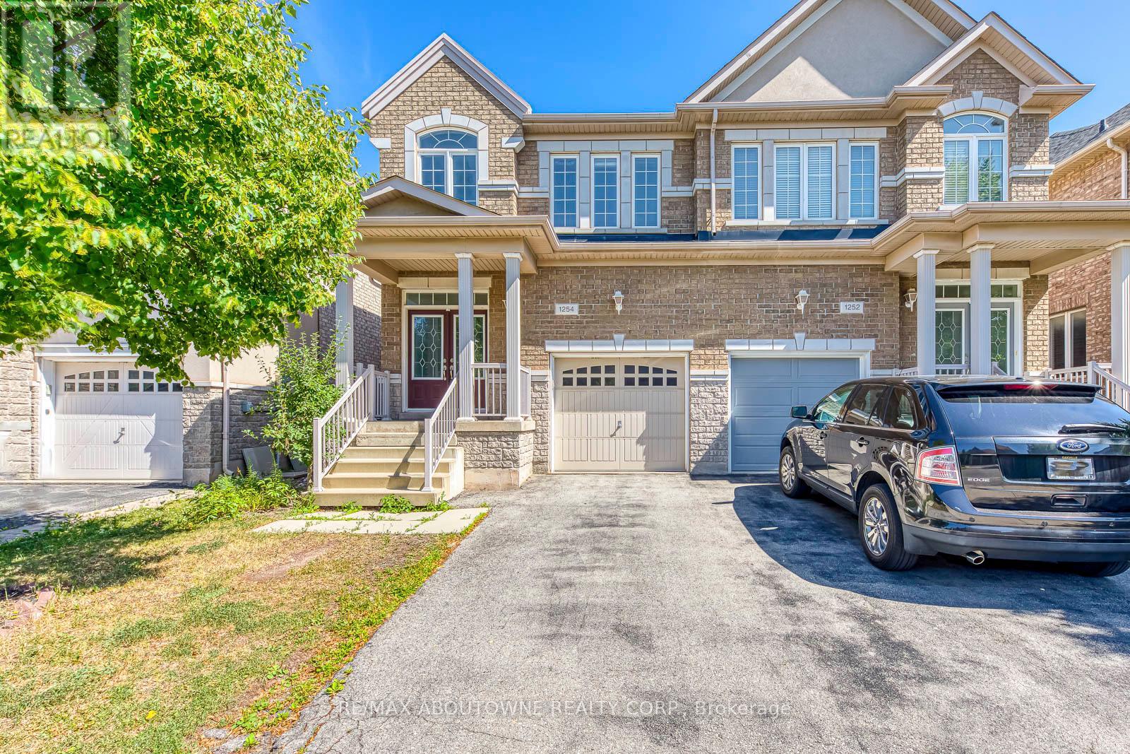 1254 Craigleith Rd, Oakville, ON L6H 0B6