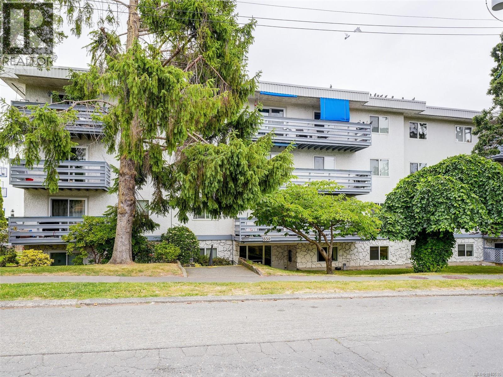 859 Carrie St Unit 302 St, Esquimalt, BC V9A 5R5