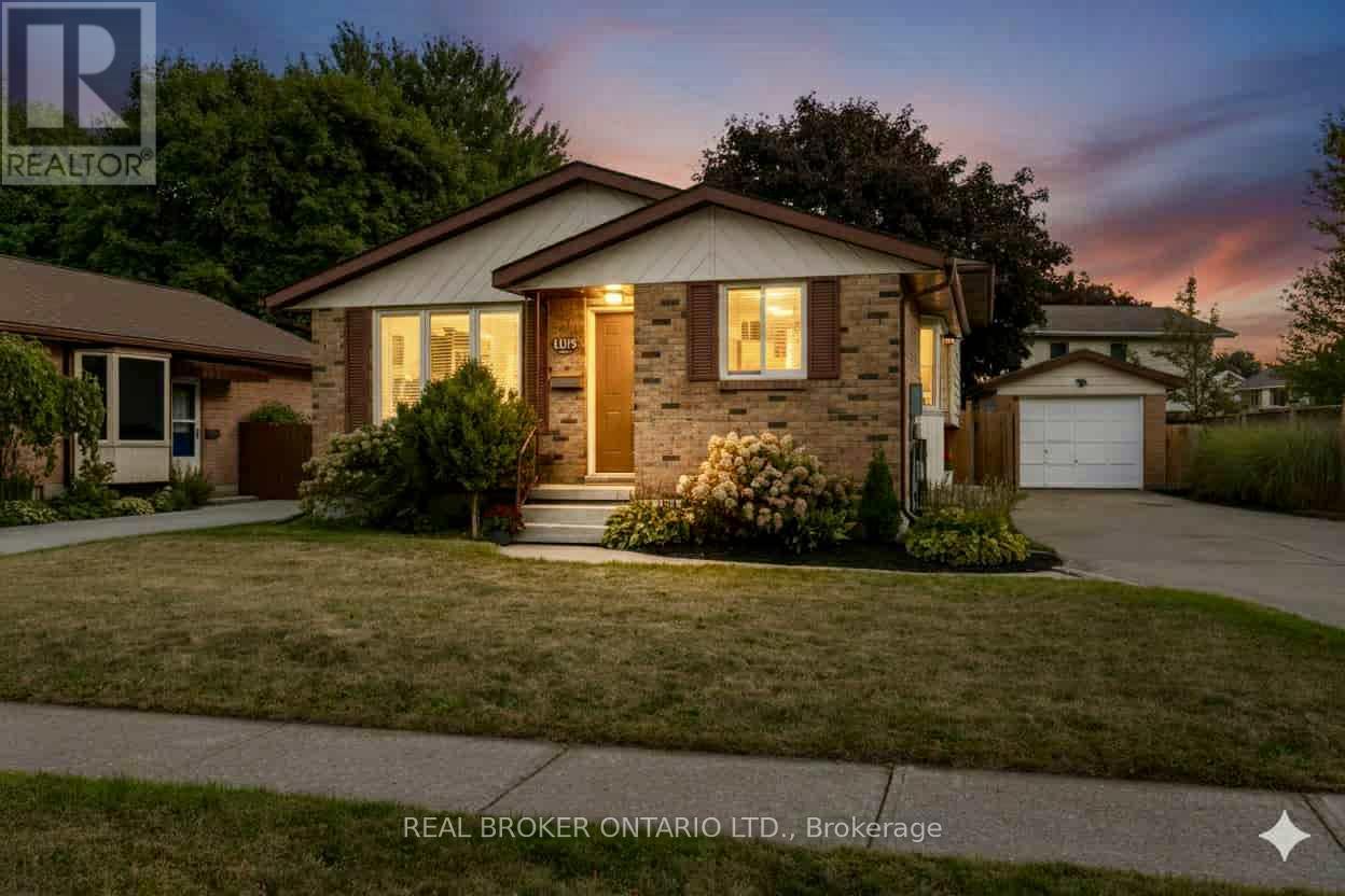 1134 Mohawk St, Woodstock, ON N4T 1A8