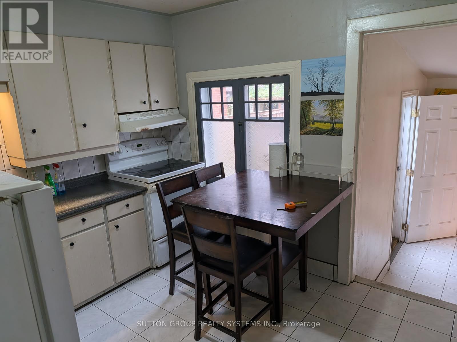 58 Newport Ave N, Toronto Oakridge, ON M1L 1J1
