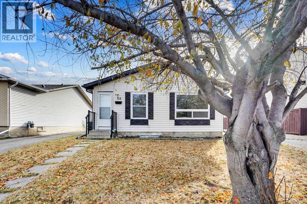 56 Castleglen Cres NE, Calgary, AB T3J 1N3