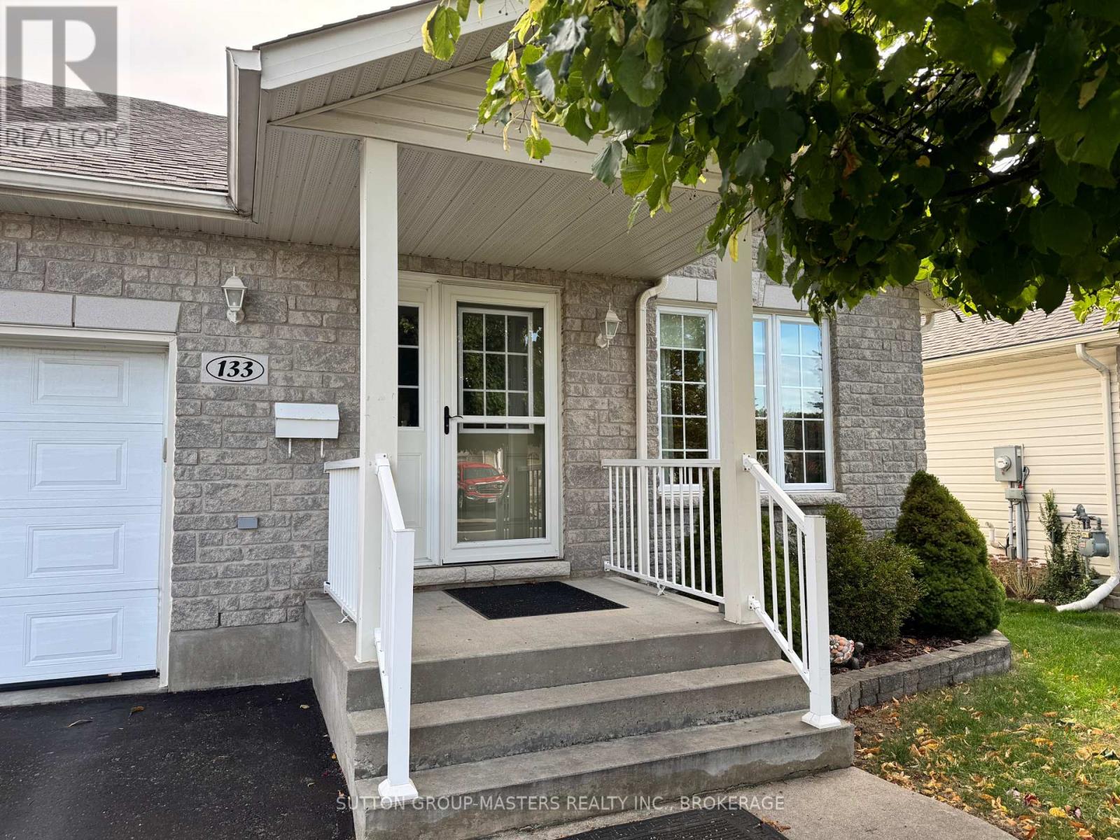 133 Ellesmeer Ave E, Kingston, ON K7P 3H6