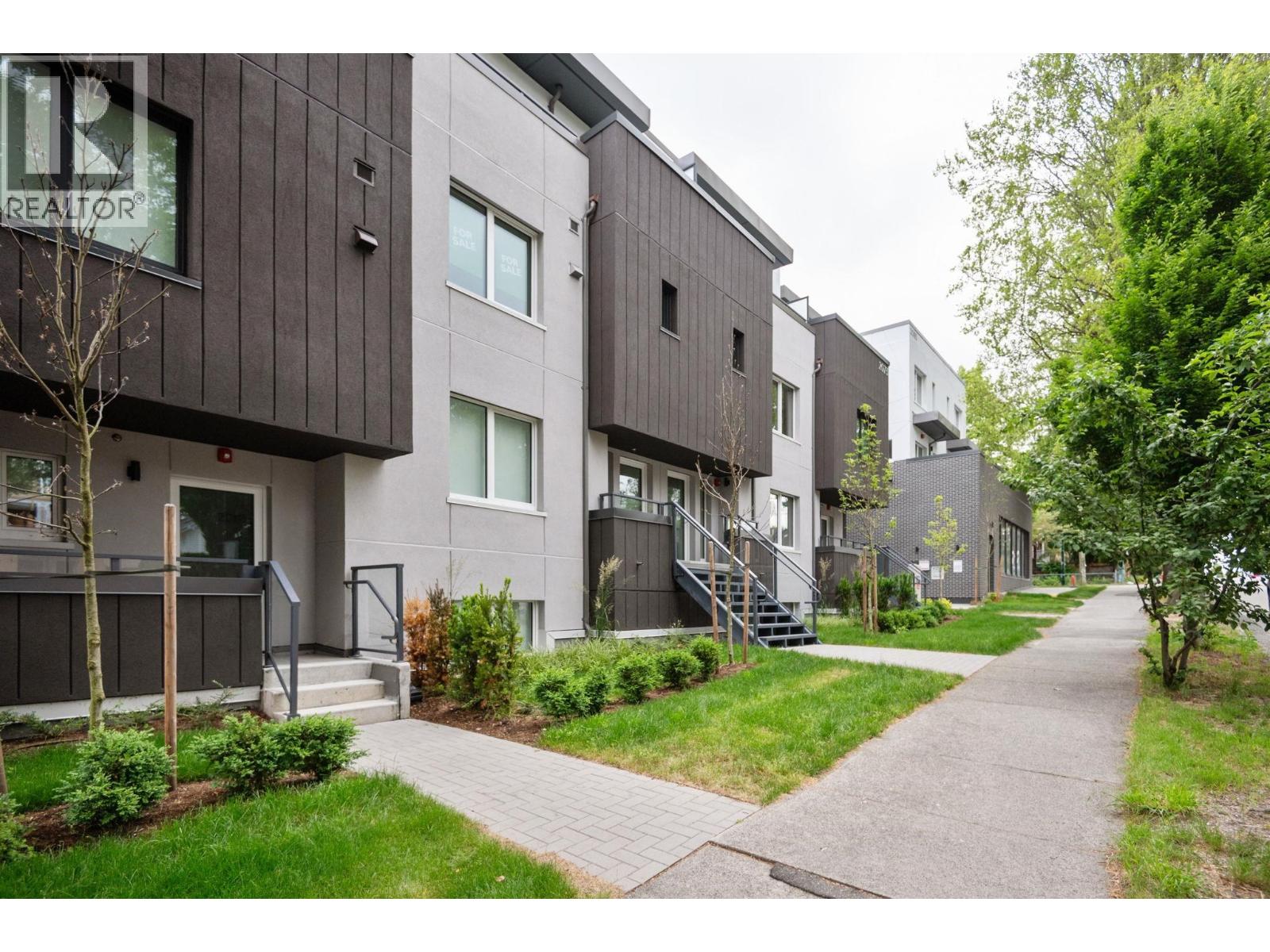 2085 E 1st Avenue Unit 110, Vancouver, BC V5N 1B6