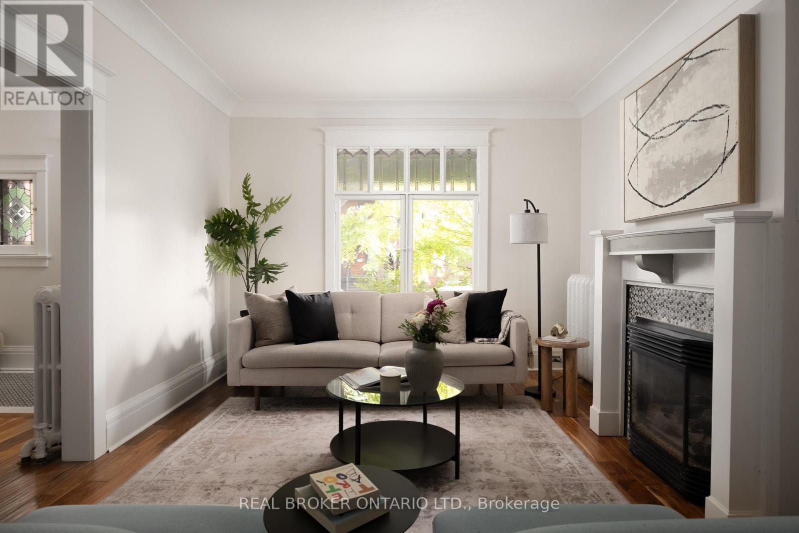 156 Galley Ave, Toronto, ON M6R 1H1