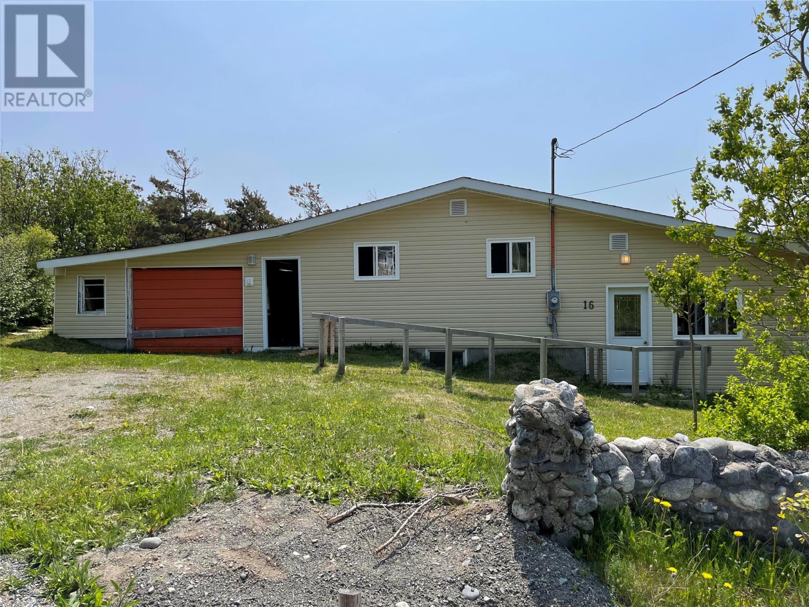 16 Park Youden Rd, Lark Harbour, NL A0L 1H0