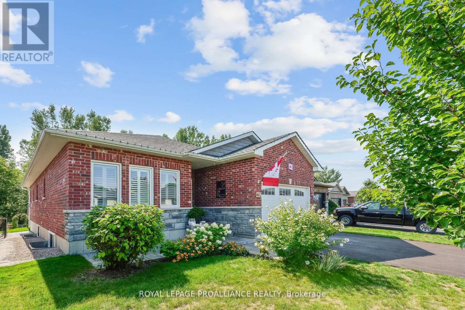 82 Royal Gala Dr, Brighton, ON K0K 1H0