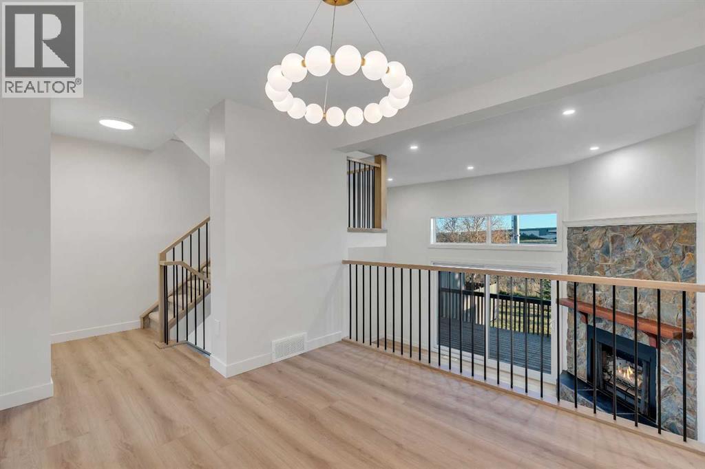 23 Glamis Drive Sw Unit 64, Calgary, AB T3E 6S3