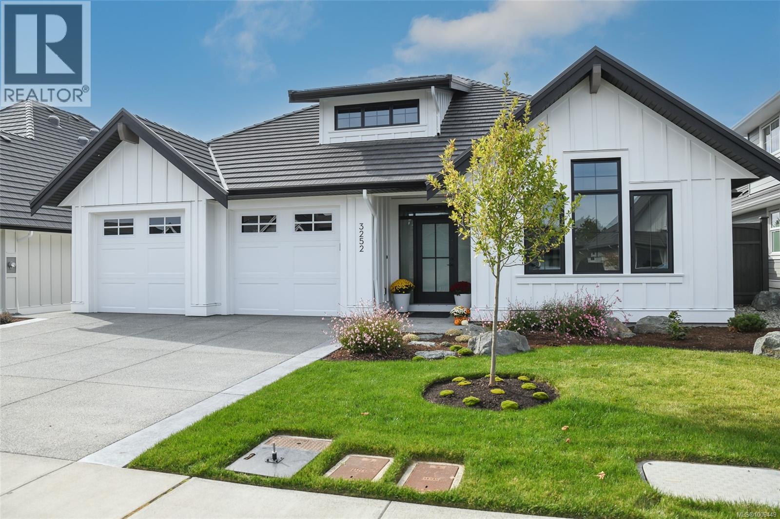 3252 Winchester Ave, Courtenay, BC V9N 0H6