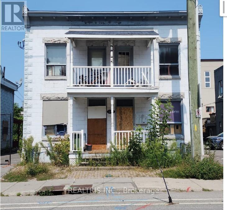 235-237 St Patrick St, Ottawa, ON K1N 5K2