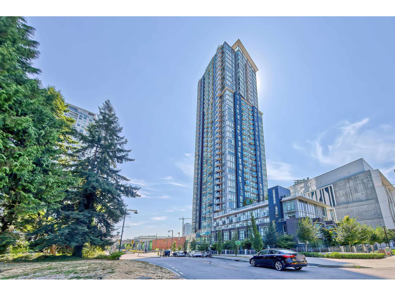13438 Central Avenue Unit 1913, Surrey, BC V3T 0N2