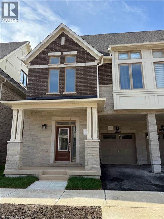 3262 Crystal Dr, Oakville, ON L6M 4K1