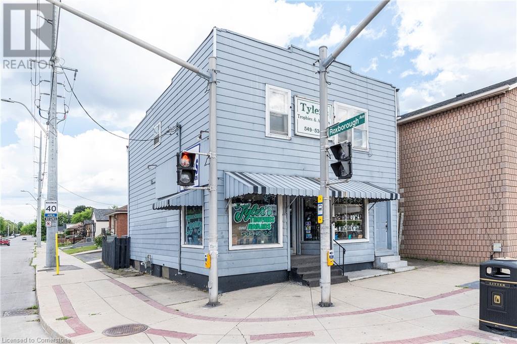 124 Parkdale Ave N, Hamilton, ON L8H 5W9