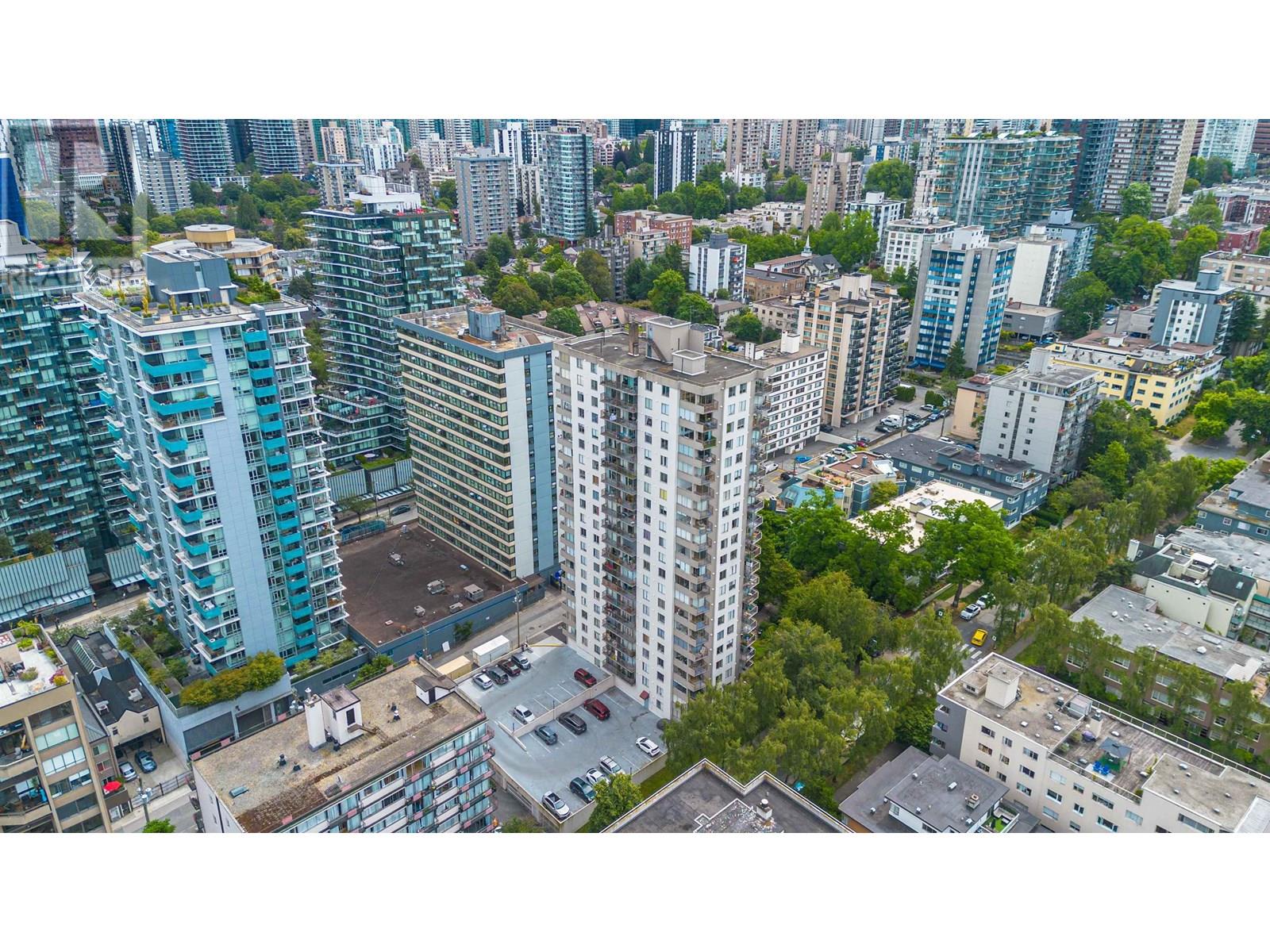1251 Cardero Street Unit 1707, Vancouver, BC V6G 2H9
