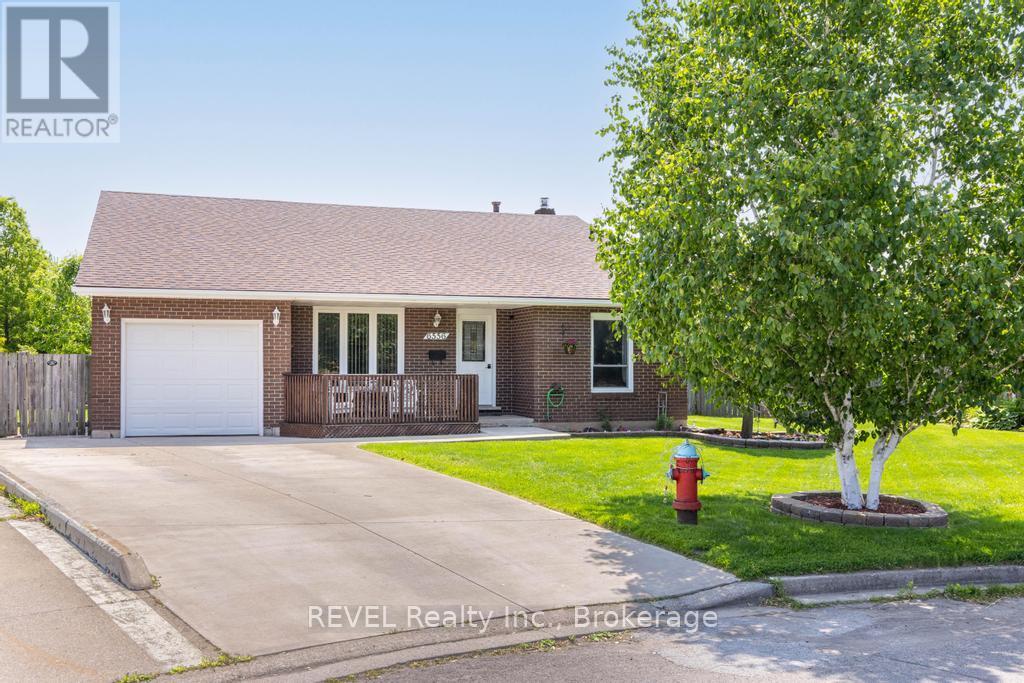 6556 Echo Cir, Niagara Falls, ON L2H 1Z1