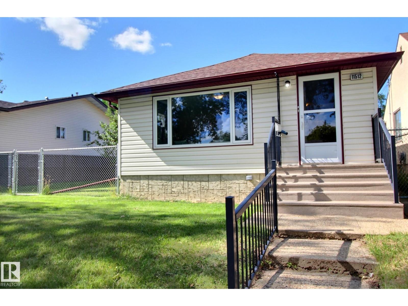 67 St Nw Unit 11512, Edmonton, AB T5B 1L7