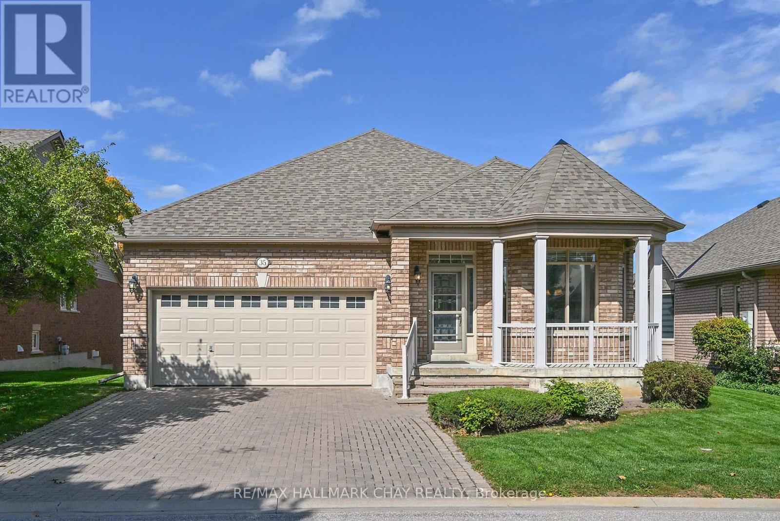 35 Via Amici, New Tecumseth, ON L9R 2C2