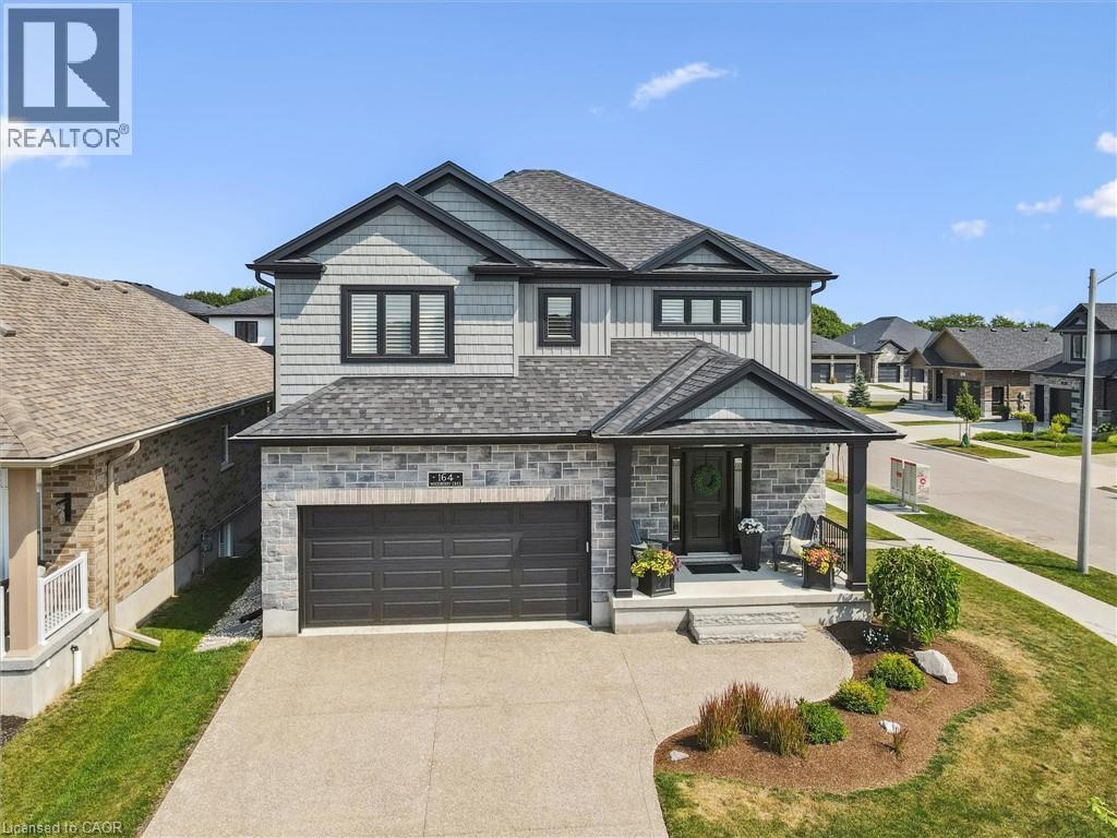 164 Woodberry Cres, Elmira, ON N3B 0E5