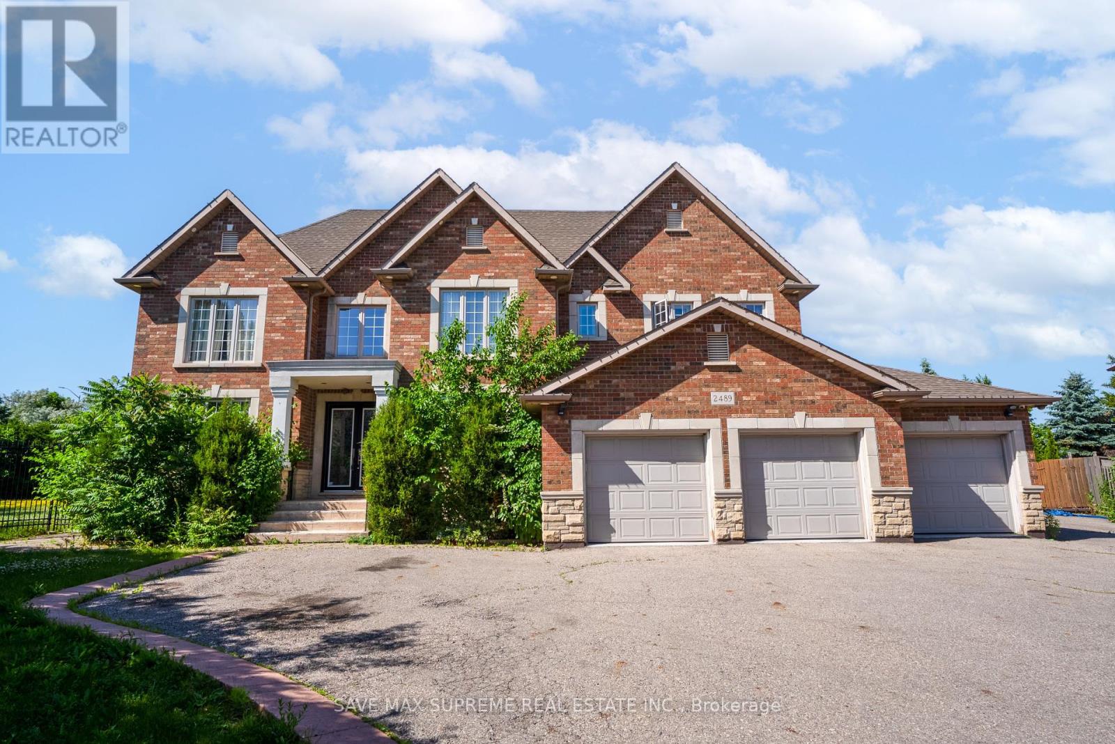 2489 Olinda Ct, Mississauga, ON L5C 4P5