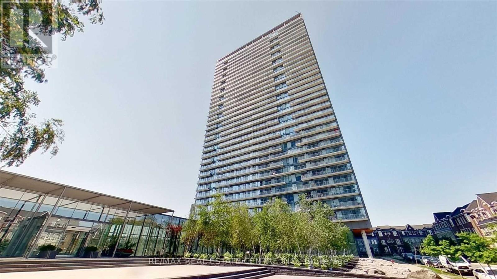 1010 105 The Queensway, Toronto, ON M6S 5B5