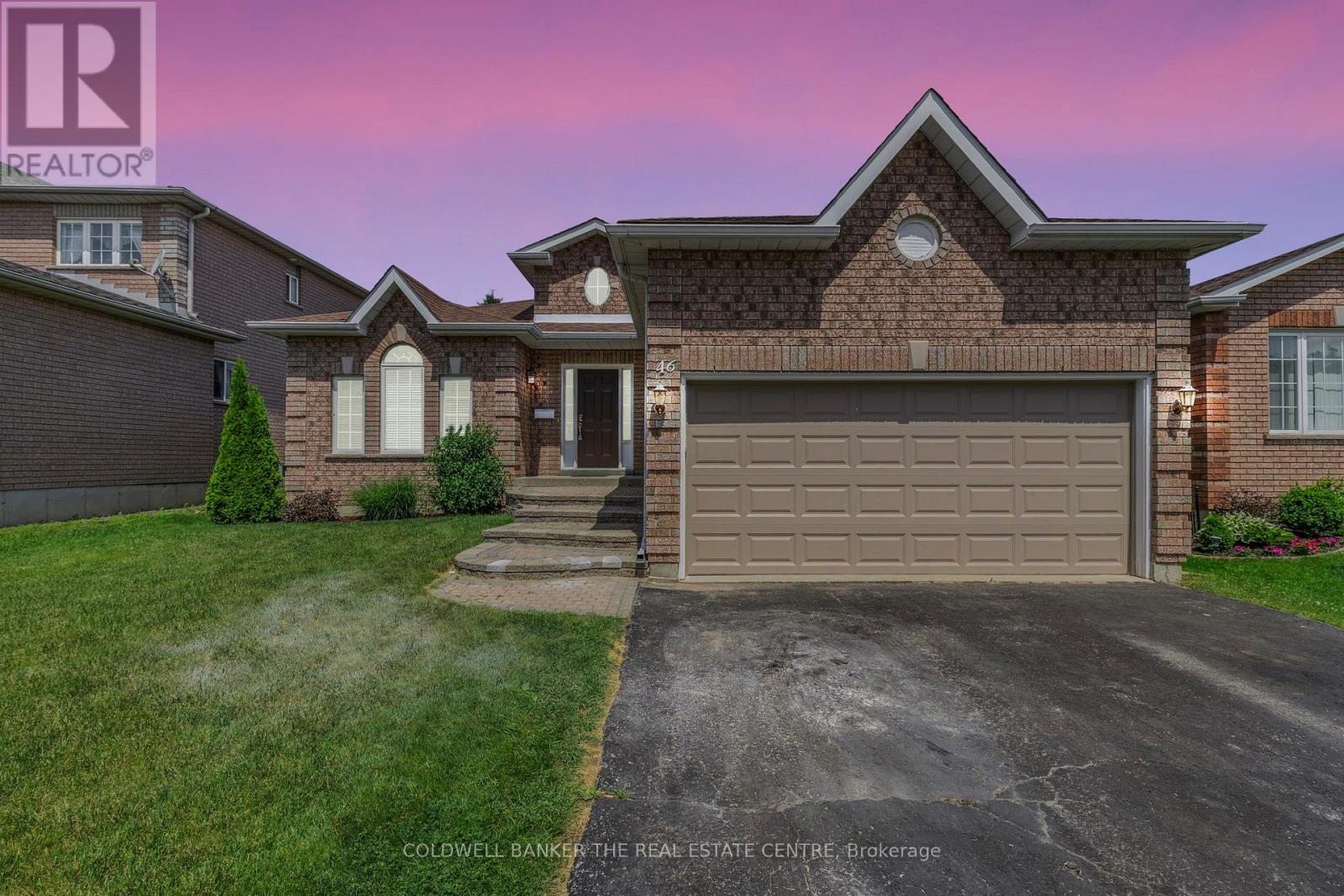 46 Benson Dr, Barrie, ON L4N 7Z2