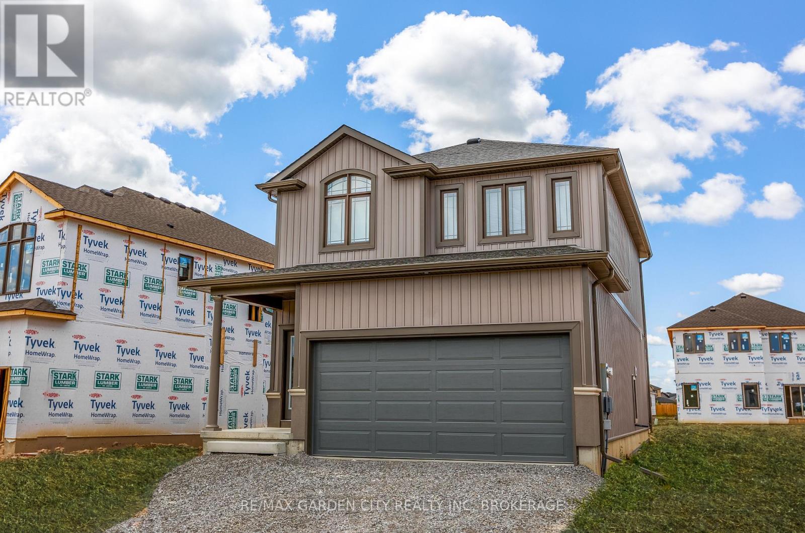 33 Bounty Ave, Thorold, ON L2V 0H3