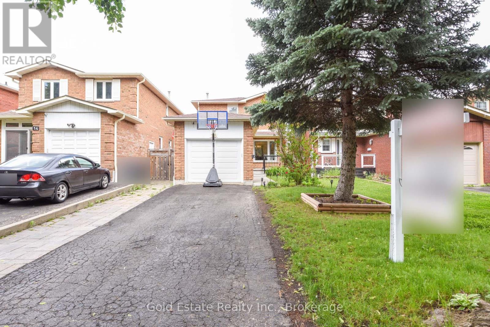 16 Langholm Ct, Brampton, ON L6Z 2Y1