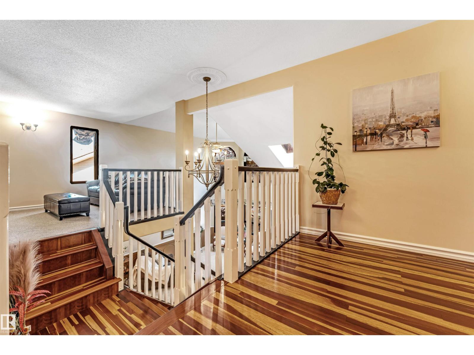 46 St Nw Unit 4318, Edmonton, AB T6L 6L9