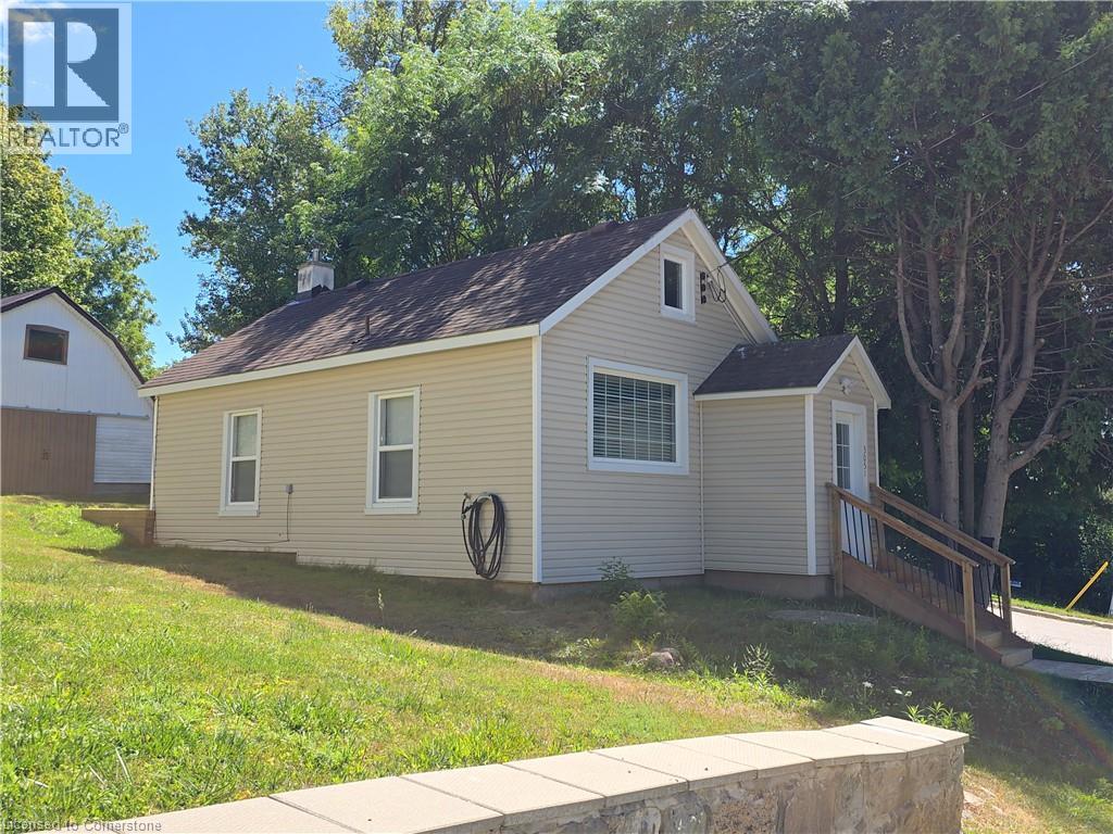 3089 Patrick St, Howick, ON N0G 1V0