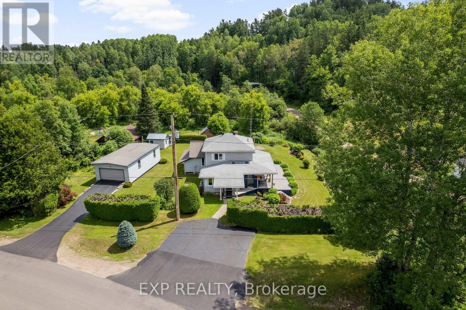 1184 Wilno North Rd, Madawaska Valley, ON K0J 2N0